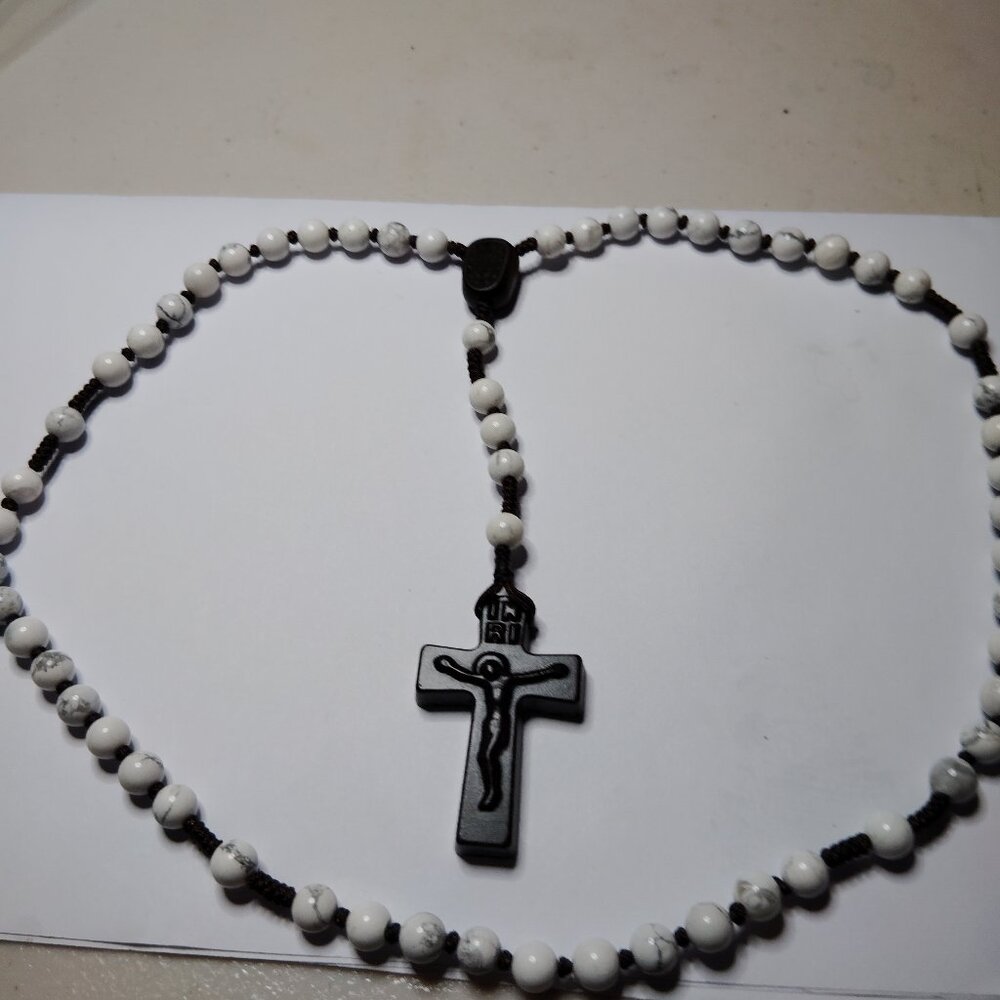 White Marble Rosary with Wooden Crucifix – Traditional Catholic Prayer Beads